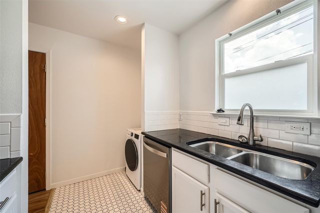 1909 Leona ST 102, Austin, TX 78722