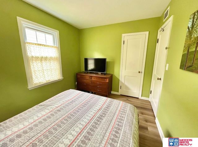 4230 Y Street, Lincoln, NE 68503