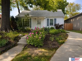 4230 Y Street, Lincoln, NE 68503