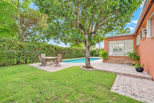 7970 SW 17th St, Miami, FL 33155