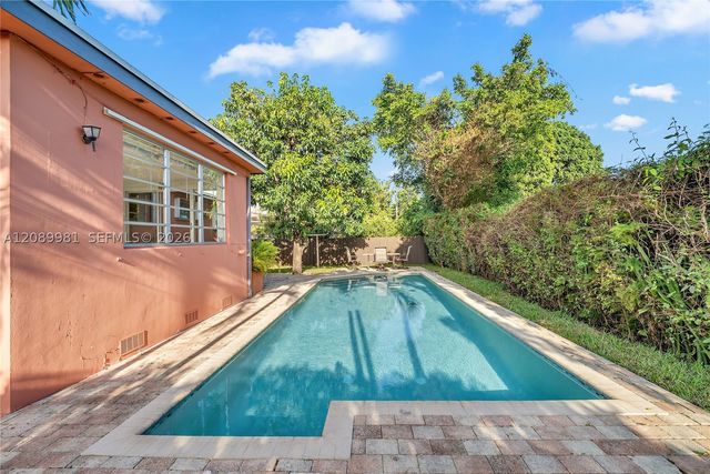 7970 SW 17th St, Miami, FL 33155