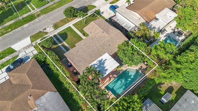 7970 SW 17th St, Miami, FL 33155