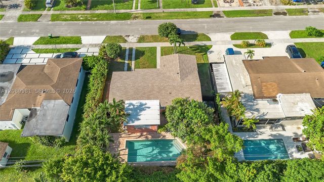 7970 SW 17th St, Miami, FL 33155