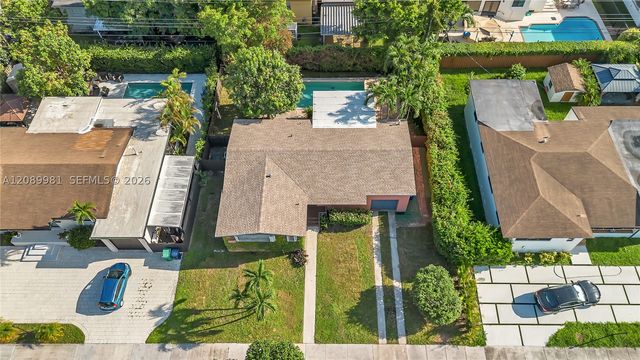 7970 SW 17th St, Miami, FL 33155