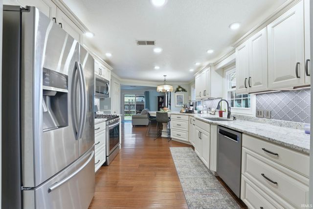 6033 Monarch Drive, Fort Wayne, IN 46815