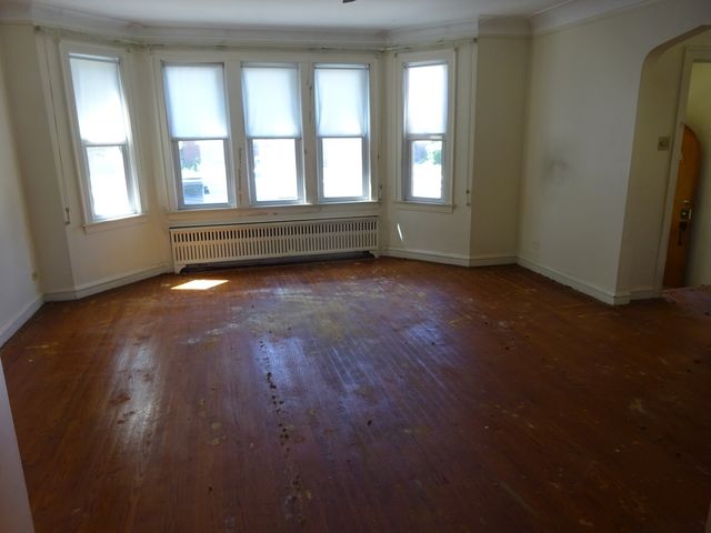 5624 W Pensacola Avenue, Chicago, IL 60634