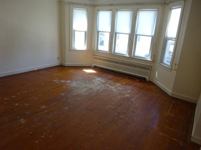 5624 W Pensacola Avenue, Chicago, IL 60634