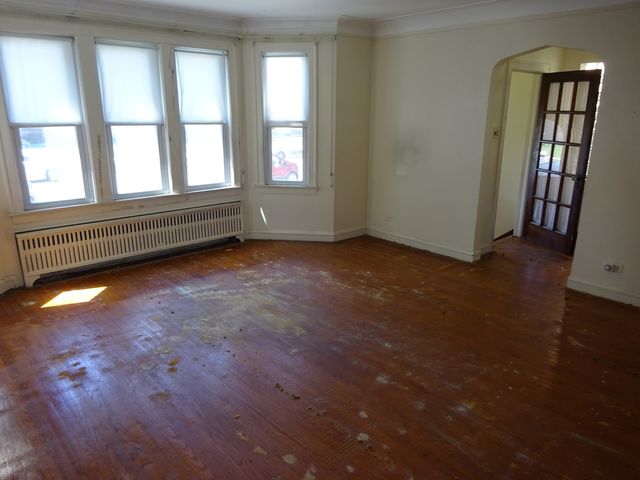 5624 W Pensacola Avenue, Chicago, IL 60634
