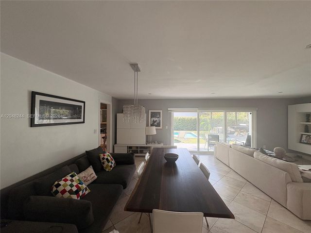 12125 NE 2nd Avenue, North Miami, FL 33161