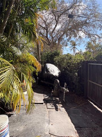 12125 NE 2nd Avenue, North Miami, FL 33161