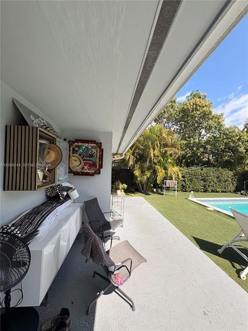 12125 NE 2nd Avenue, North Miami, FL 33161