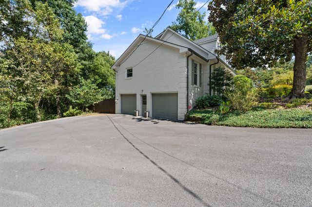 1240 Cliftee Dr, Brentwood, TN 37027