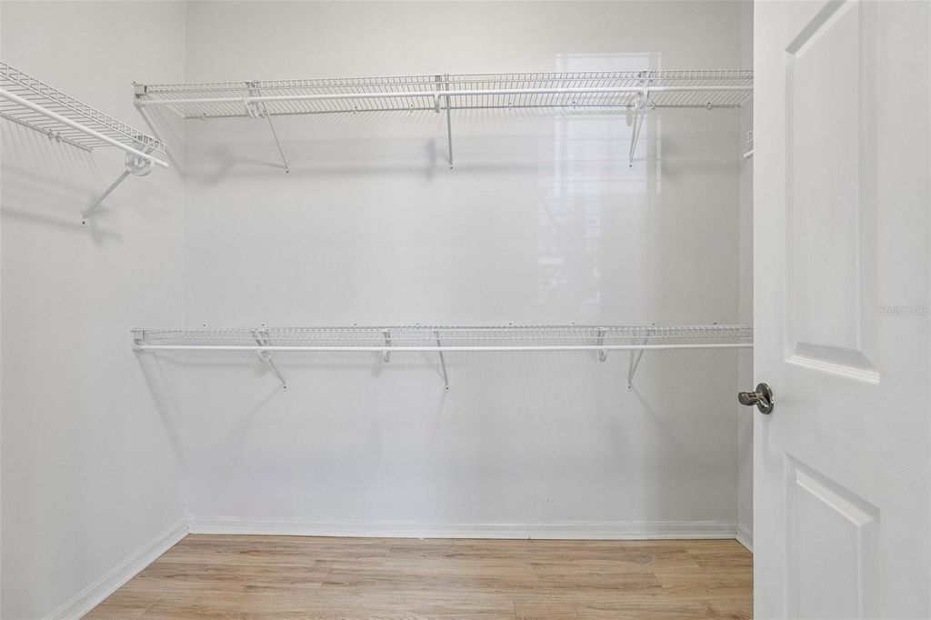 Image 18 of property listing at 11564 MIZZON DRIVE 102, Windermere, FL 34786