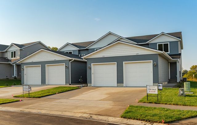 1093 Century Village Lane NE, Rochester, MN 55906