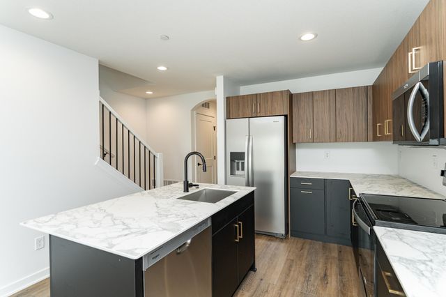 1093 Century Village Lane NE, Rochester, MN 55906