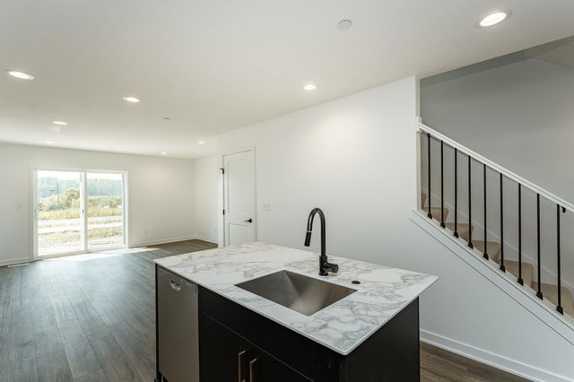 1093 Century Village Lane NE, Rochester, MN 55906