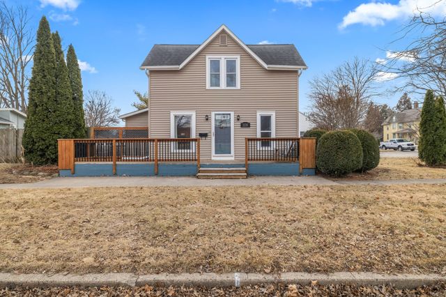 1135 Court Street, Adel, IA 50003