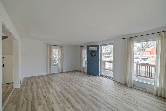 1135 Court Street, Adel, IA 50003