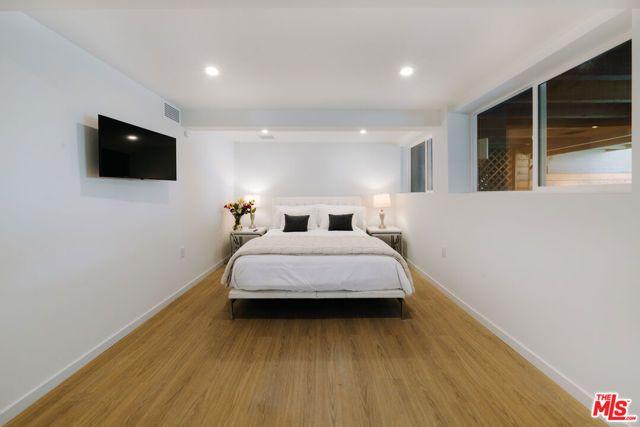 936 Palisades Beach Road, Santa Monica, CA 90403