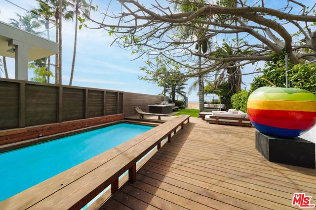 936 Palisades Beach Road, Santa Monica, CA 90403