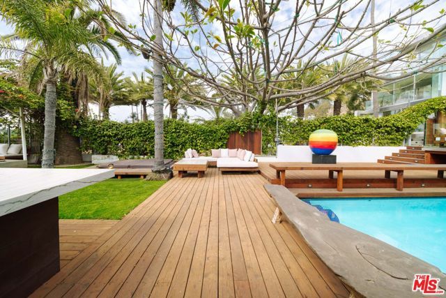 936 Palisades Beach Road, Santa Monica, CA 90403