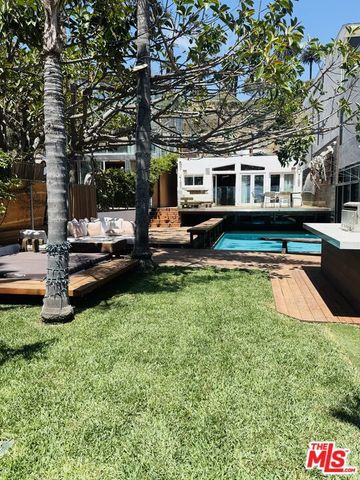 936 Palisades Beach Road, Santa Monica, CA 90403