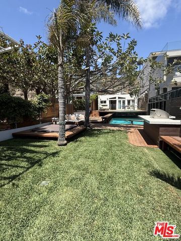 936 Palisades Beach Road, Santa Monica, CA 90403