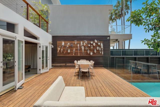 936 Palisades Beach Road, Santa Monica, CA 90403