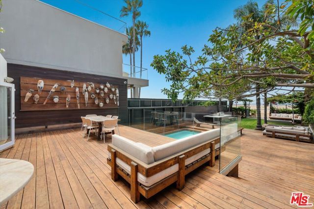 936 Palisades Beach Road, Santa Monica, CA 90403