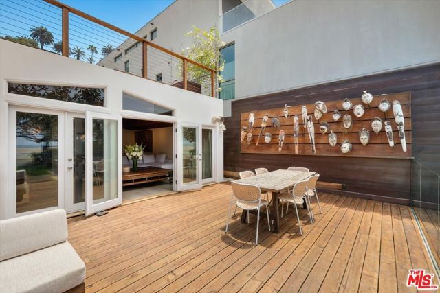 936 Palisades Beach Road, Santa Monica, CA 90403