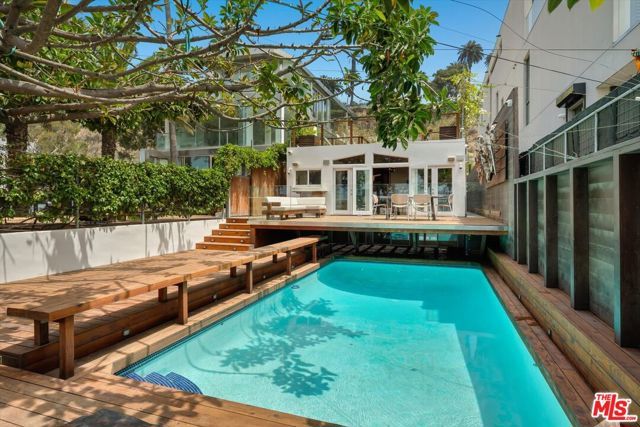 936 Palisades Beach Road, Santa Monica, CA 90403