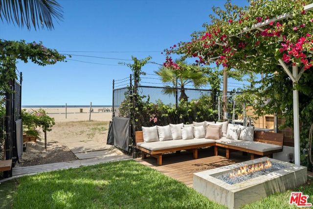 936 Palisades Beach Road, Santa Monica, CA 90403