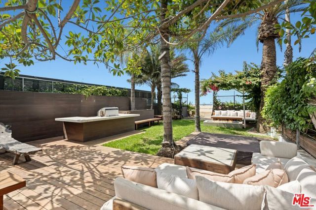 936 Palisades Beach Road, Santa Monica, CA 90403