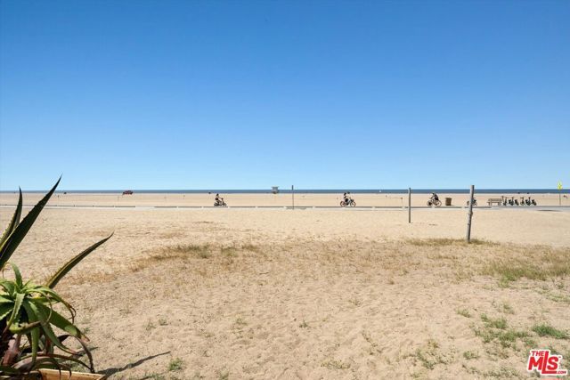 936 Palisades Beach Road, Santa Monica, CA 90403