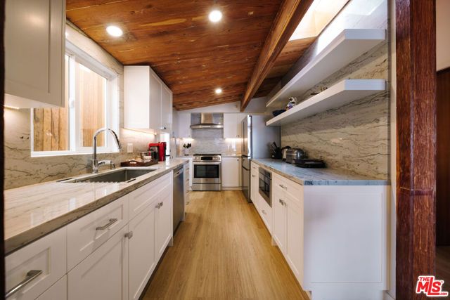 936 Palisades Beach Road, Santa Monica, CA 90403