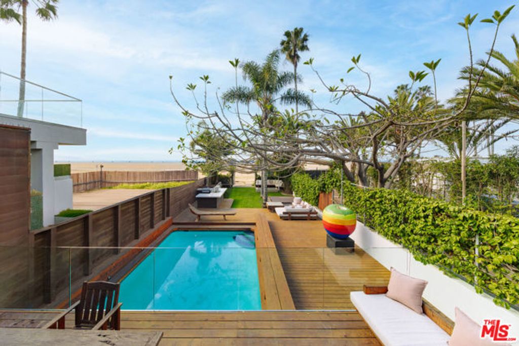 936 Palisades Beach Road, Santa Monica, CA 90403
