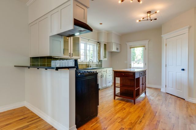 608 S Lakeside Rd, Liberty Lake, WA 99019
