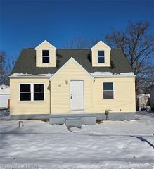 1095 Pine Street, Mount Morris, MI 48458