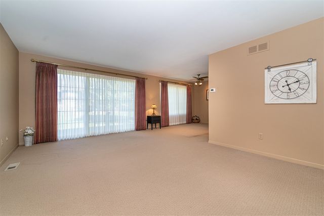 26200 Summerdale Drive, Southfield, MI 48033