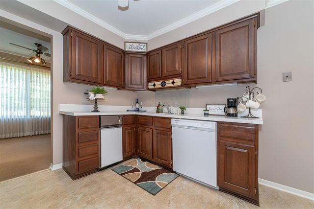 26200 Summerdale Drive, Southfield, MI 48033