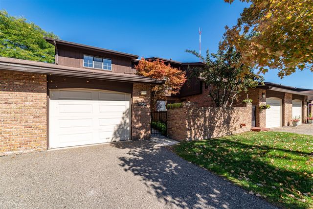 26200 Summerdale Drive, Southfield, MI 48033