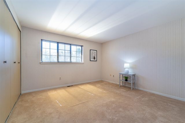 26200 Summerdale Drive, Southfield, MI 48033