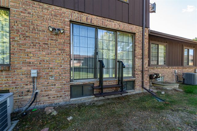 26200 Summerdale Drive, Southfield, MI 48033