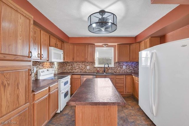 13830 Baumhart Road, Oberlin, OH 44074