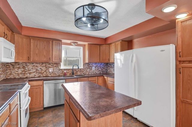 13830 Baumhart Road, Oberlin, OH 44074