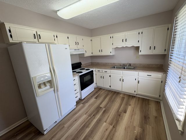 250 35th Ave, N, Nashville, TN 37209