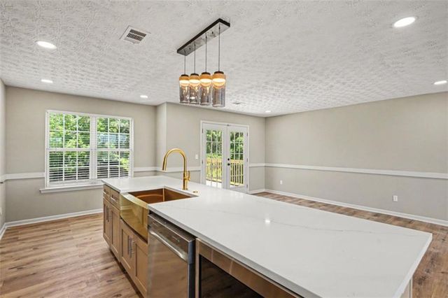 791 White Dove Drive, Mcdonough, GA 30253