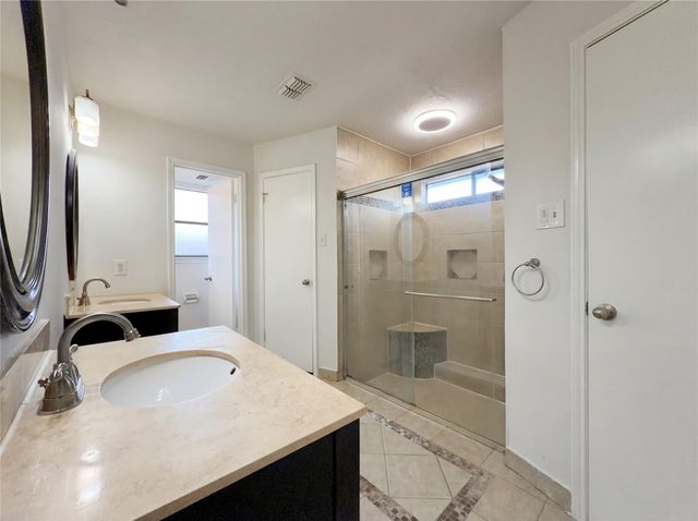 1207 Manor Court, Richmond, TX 77406