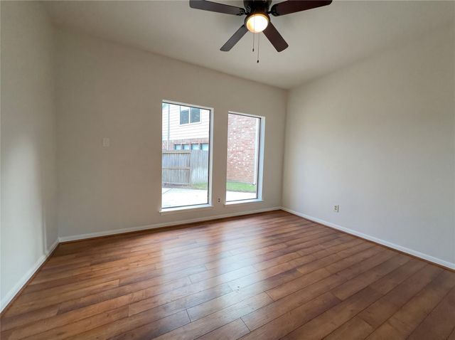 1207 Manor Court, Richmond, TX 77406