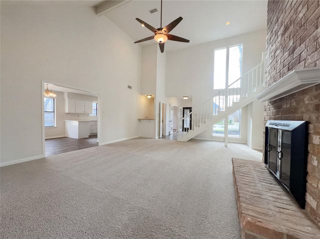 1207 Manor Court, Richmond, TX 77406